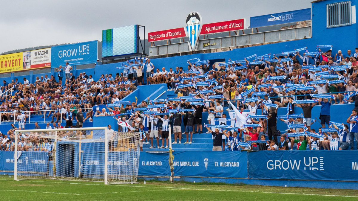 Socios/as alcoyanistas!! 🤍💙

Recordamos que el domingo se repartirán las bufandas a los abonados que todavía no la tengan (excepto abonos baby). El horario será de 17:30 a 18:30 h en el parking de Gol A, junto a la rotonda de la afición. 

Muchas gracias! 

#LaMoralEresTú