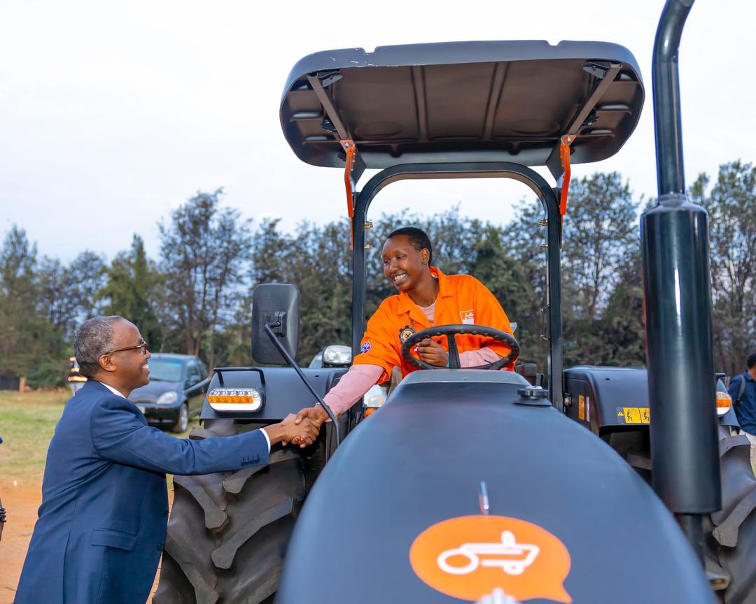 Ministry of Agriculture & Animal Resources |Rwanda (@rwandaagri) on Twitter photo Yesterday, Hon. <a href="/SERwigamba/">Eric Rwigamba</a> joined the senior leadership of <a href="/Heifer/">Heifer International</a> to launch the Mechanization for Africa initiative, handing over the first batch of 15 smart tractors to farmers' representatives from across Rwanda to boost agricultural productivity. Yesterday, Hon. <a href="/SERwigamba/">Eric Rwigamba</a> joined the senior leadership of <a href="/Heifer/">Heifer International</a> to launch the Mechanization for Africa initiative, handing over the first batch of 15 smart tractors to farmers' representatives from across Rwanda to boost agricultural productivity.
