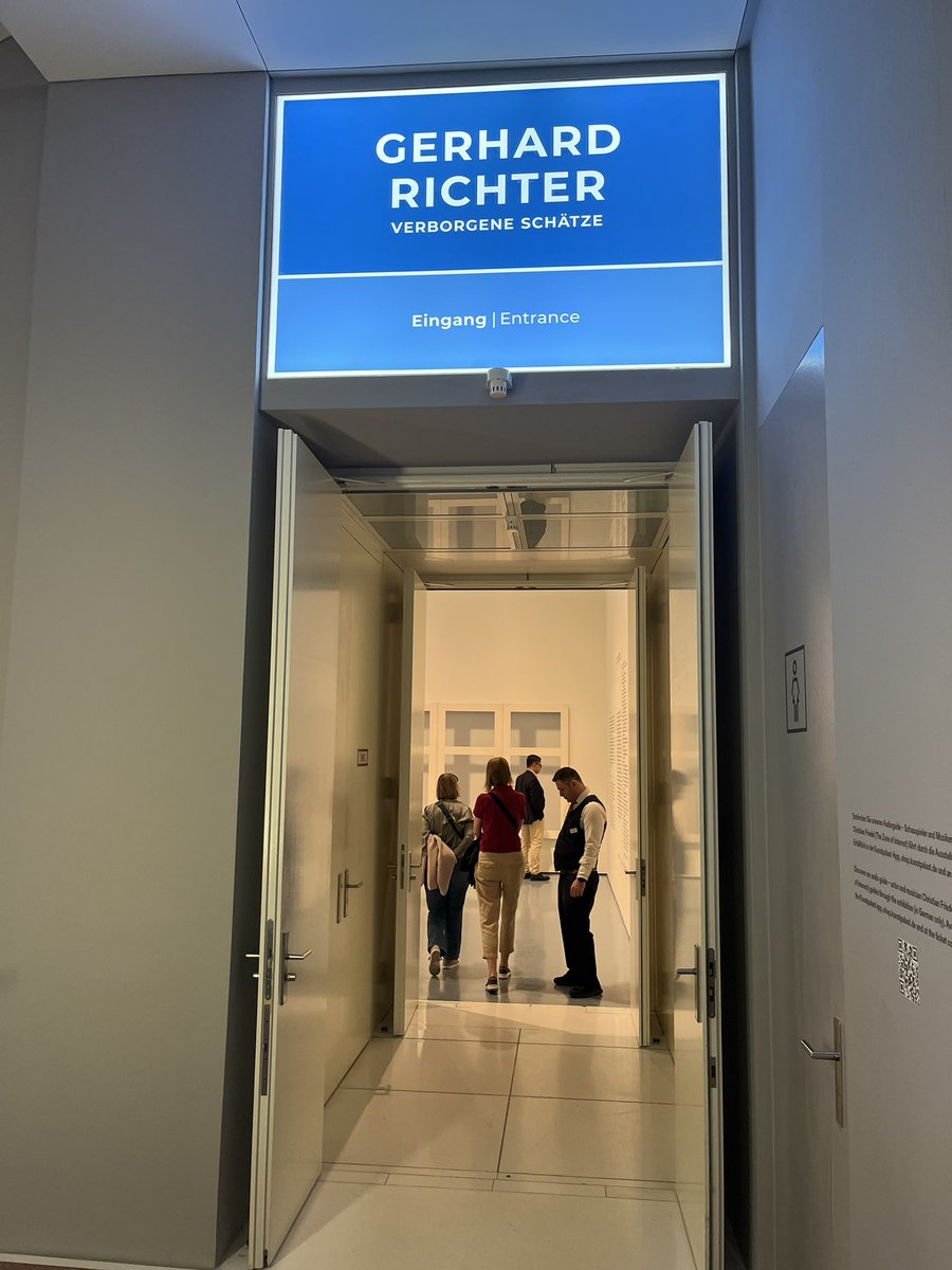 duesselgo's tweet photo. Gerhard Richter. Verborgene Schätze.   2/2: Die große Ausstellung im Kunstpalast Düsseldorf hat heute eröffnet! #GerhardRichter #Kunstpalast #Düsseldorf #Ausstellung #kunst #art https://t.co/5r8v8uVmP6