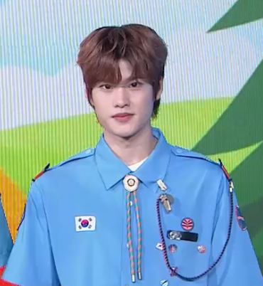 오늘 착 색이랑 헤어 잘어울린당