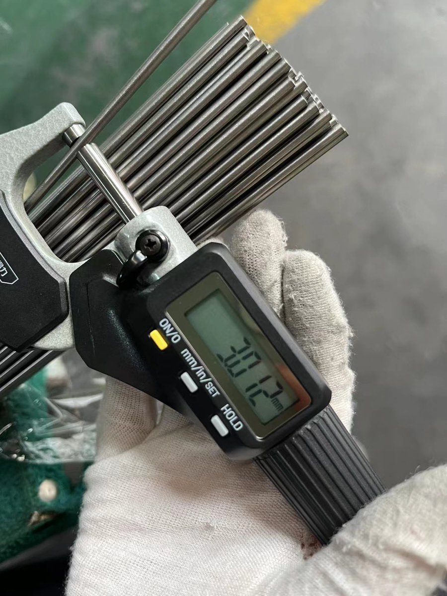 SophiaMaterjack's tweet image. Fine titanium rods of very good quality. ASTM B348 Diameter 2.0mm3.0mm3.5mm Inquiries are welcome
#titaniumrods #titaniumwire #titaniumproduct
#titaniumrod #titaniumstick
#titaniumtube #titaniummetal