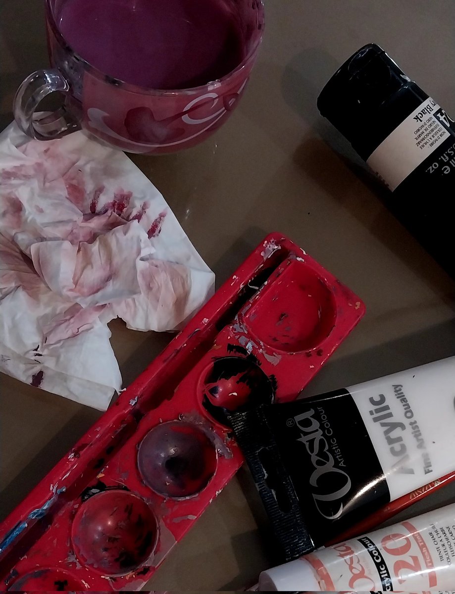 Gm👋
Behind the scenes of every painting😂🙂