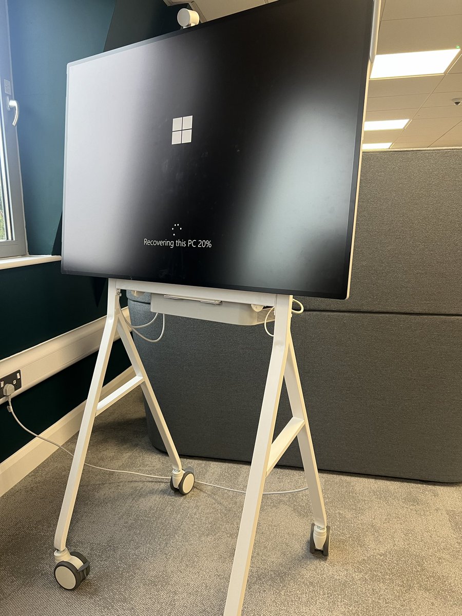 domsloft's tweet image. “Hi, can I get the password to this device, just rebuilding it now”
“Sure it’s QEVThfbv15783”!?6ghf!@£”
“Oh FFS 🤦🏻”

#lifeintech