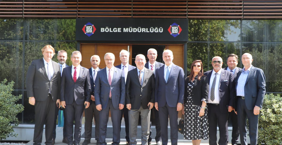 81 Fabrika ve 12.000’in üzerinde çalışanla ülkemizin gücüne güç katan Sakarya 1. OSB’mizin Başkanı Bülent Yazıcı’yı ziyaret ederek, bölgedeki son gelişmeleri değerlendirdik.

Değerli Başkanımıza ve ekibine teşekkür ediyor, başarılı çalışmalarının devamını diliyorum. <a href="/blntyzc4154/">Bülent Yazıcı</a>