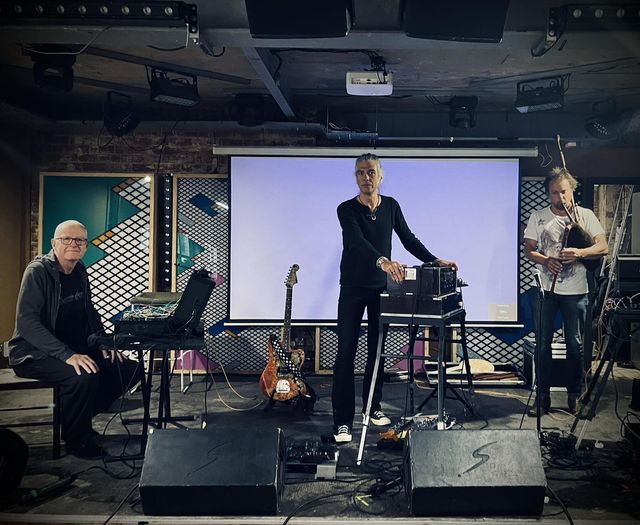 THE UTOPIA STRONG: Steve Davis, Kavus Torabi, and Michael J. York are playing at Flowergate Hall, Whitby tonight!

It's a massive coup to have these international stars of the new psychedelia playing in town. 

£17.50 on the door. No Liam and Noel style dynamic pricing here.