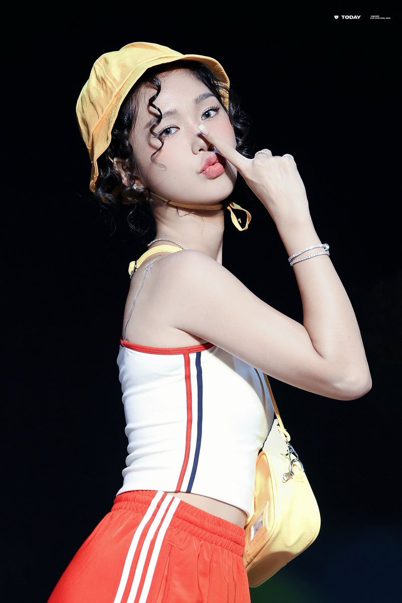 Today_0501's tweet photo. 240831 메이크스타 팬싸 HQ

#오마이걸 #미미 #김미현
#OHMYGIRL #MIMI #ミミ https://t.co/NCDiBkCOJ6