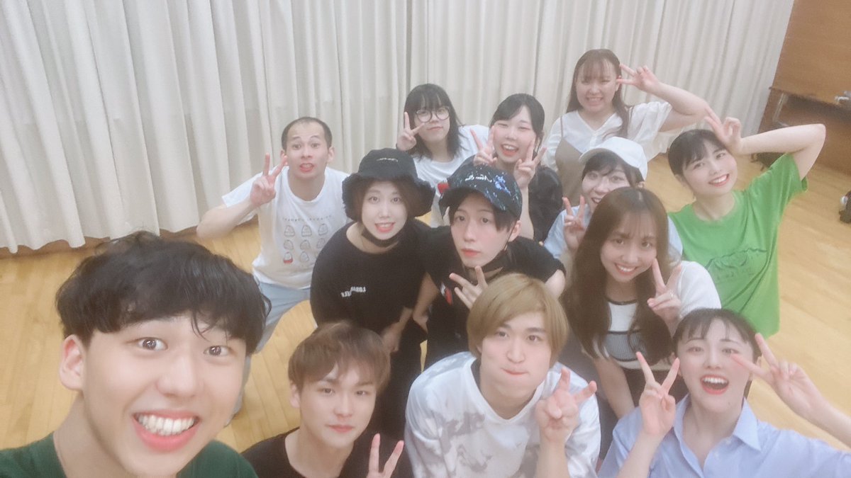 RedFrameFactory's tweet photo. 昨日はダンスWSでした！
参加していただいた皆様、ありがとうございました！！🙇🏼‍♀️
次回予定は未定ですが
基礎的なこともやりながら
また皆で楽しく踊りたいと思うので
ぜひ次回も参加していただけたら嬉しいです☺️ https://t.co/BmzGiKGKUR