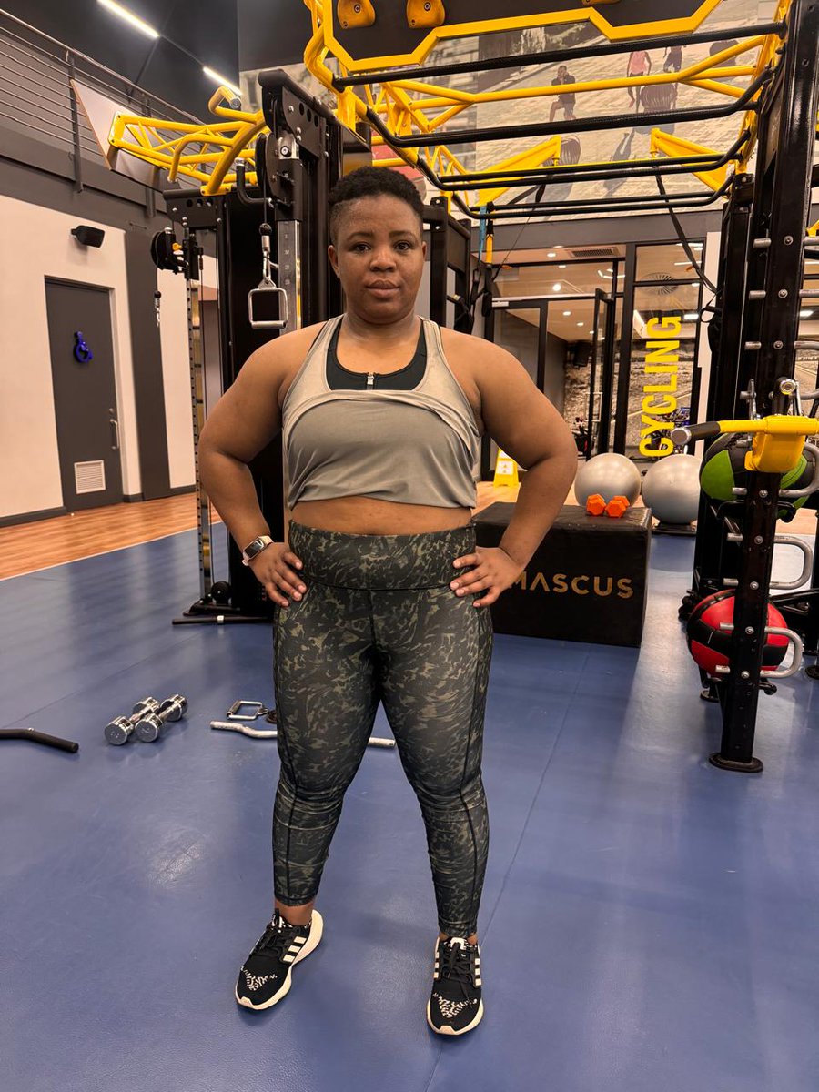 Simphiwe_Dludlu's tweet image. When started gym in May I was feeling depressed with all sorts of stress. 56 sessions later I am mentally healthy and confident about my in &amp;amp; outter self.
A promise to myself is to show up daily without fail. I eat healthier and smile a lot more. 
#ReStart
#ReFocus
#RePosition