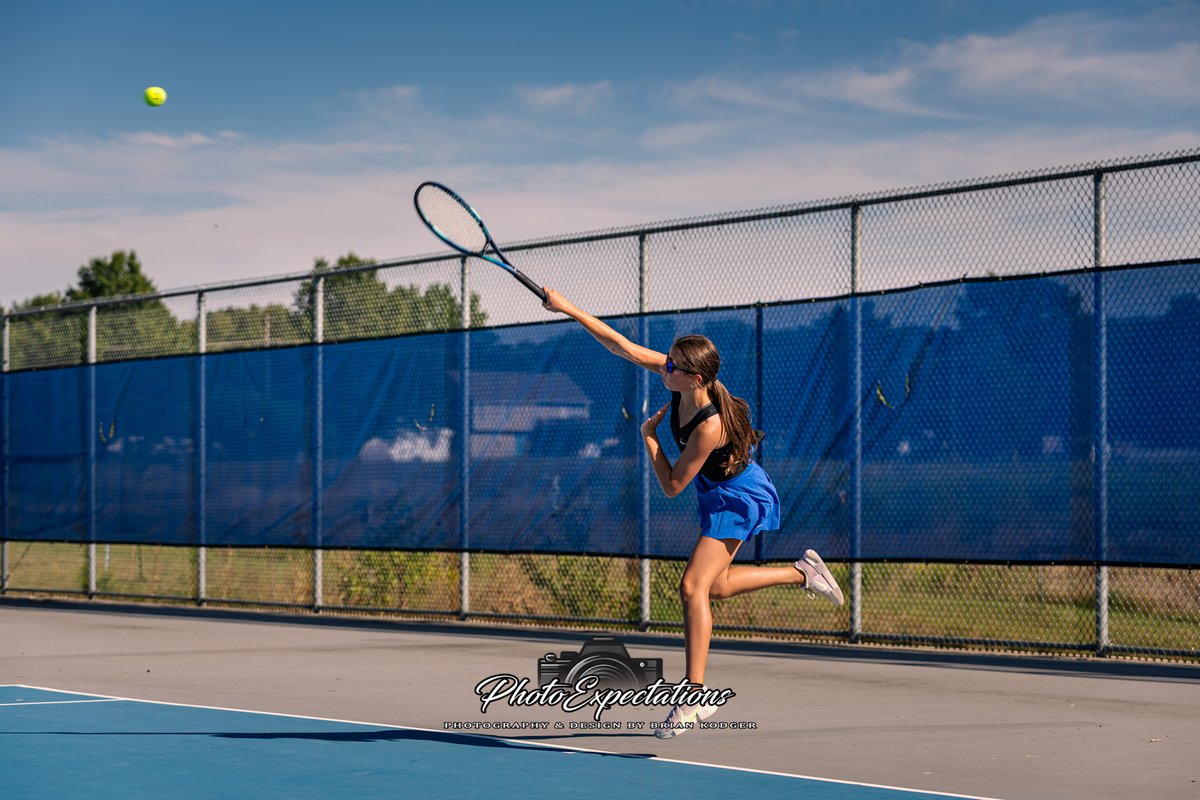 PhotoExpectatio's tweet image. Blazers girls tennis in action. You can view the full album by following the link, as well as purchasing options for downloads, prints, and other products. Thank you for viewing my photos, I hope you enjoy!
photoexpectations.com/Sports/2024-25…