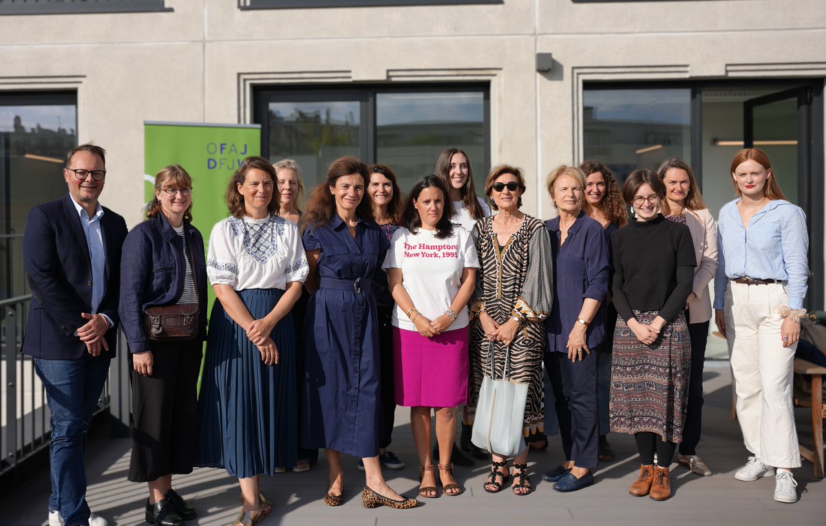 Rdv bilan à l'<a href="/IFParis/">Institut français</a> pour le programme de mentorat 2024 avec l'<a href="/ofaj_dfjw/">🇫🇷 OFAJ_DFJW 🇩🇪</a> en présence de <a href="/evanguyenbinh/">eva nguyen binh</a> <a href="/AnneTallineau/">Anne Tallineau</a> <a href="/Paristephan/">Stéphan PARIS</a> <a href="/LaurenceLeNy/">LaurenceLeNy</a>, des mentorées et mentores Sylviane Tarsot Gillery, Aideen Halleman, Isabelle Gaudefroy <a href="/HLuzzati/">Héloïse Luzzati</a> <a href="/AClementeruiz/">Aurélie ClementeRuiz</a> <a href="/StibbePatricia/">Patricia Stibbe</a>