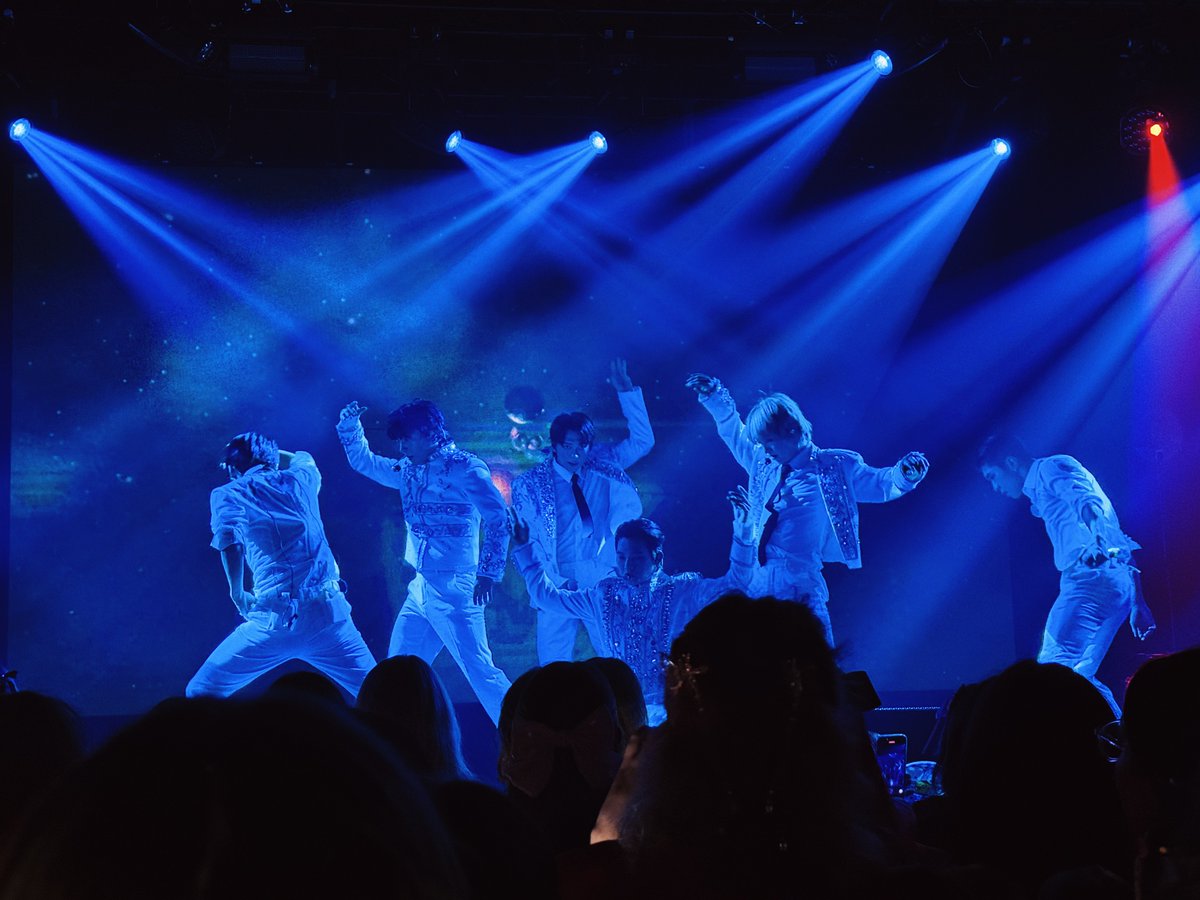 imwatchingshows's tweet photo. a fave set from chicago :3
#ONF_SPOTLIGHT_IN_CHICAGO #ONFinChicago https://t.co/iYHdXtBpGT