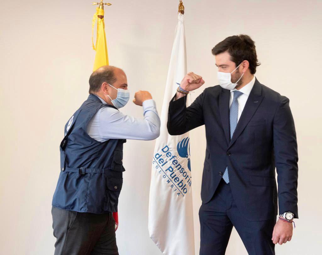 Arias_Ricardo's tweet photo. Gracias DIOS. Gracias Defensor Carlos Camargo por la confianza y a la @DefensoriaCol por permitirme servir al país desde el Sistema de Alertas Tempranas. Estos 4 años me permitieron recorrer los 32 Deptos y conocer personas increíbles comprometidas con los DD.HH 🧵 https://t.co/jp6kU1nJ0v