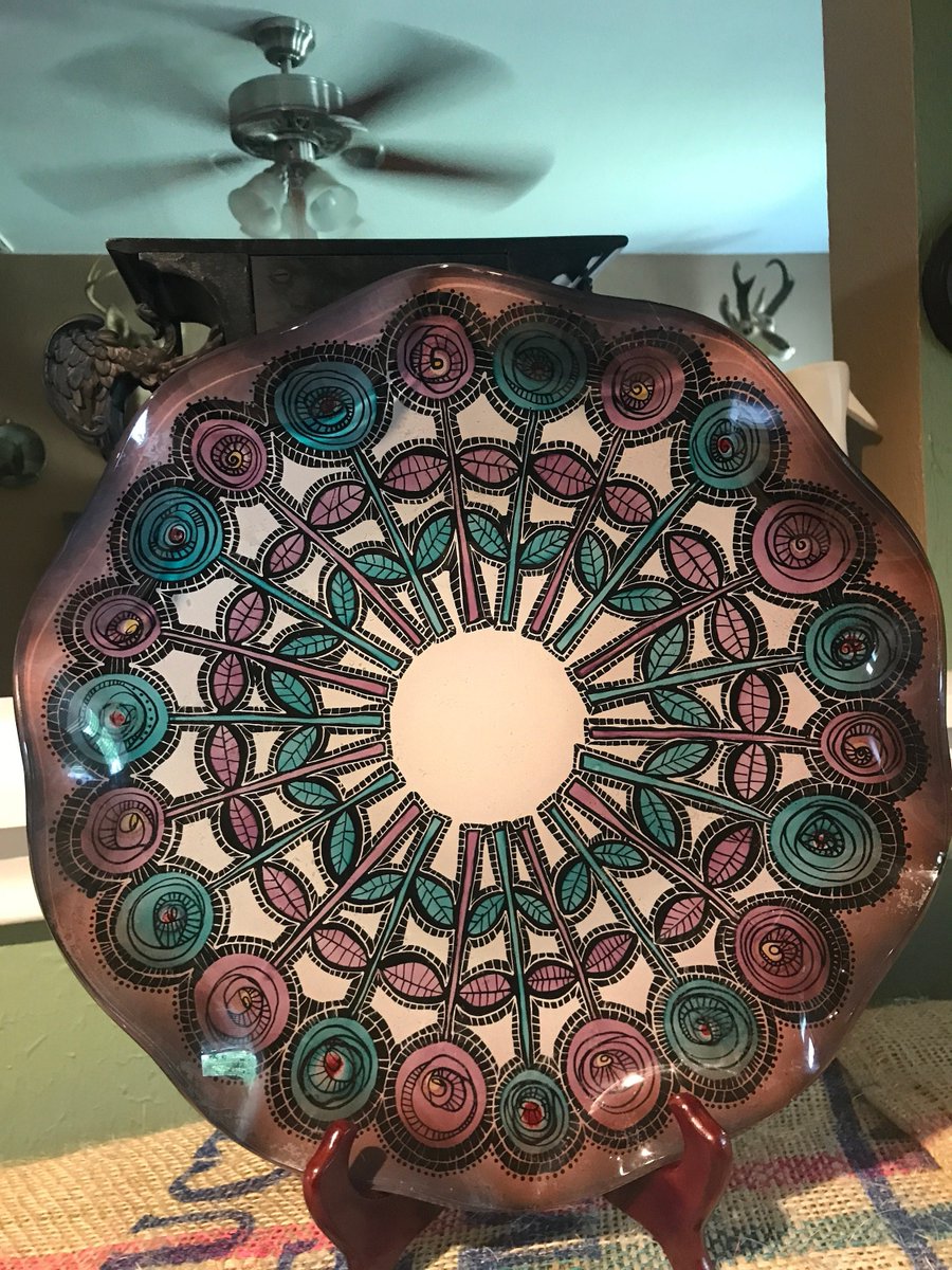 dammier_lizette's tweet image. Vintage 1950's Carlo Pagani Scalloped Edge Glass Flower Plate tuppu.net/faa35514 #Etsy #doyourememberwhen #PatternedGlass