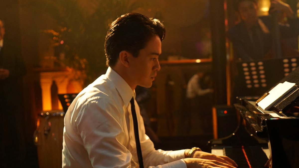 ◆配信開始
映画『白鍵と黒鍵の間に』

#池松壮亮、#仲里依紗、#森田剛 出演。

昭和末期の銀座を舞台に、「ゴッドファーザー 愛のテーマ」の旋律が2人のジャズピアニストの運命を大きく狂わせる一夜を描く。

#白鍵と黒鍵の間に