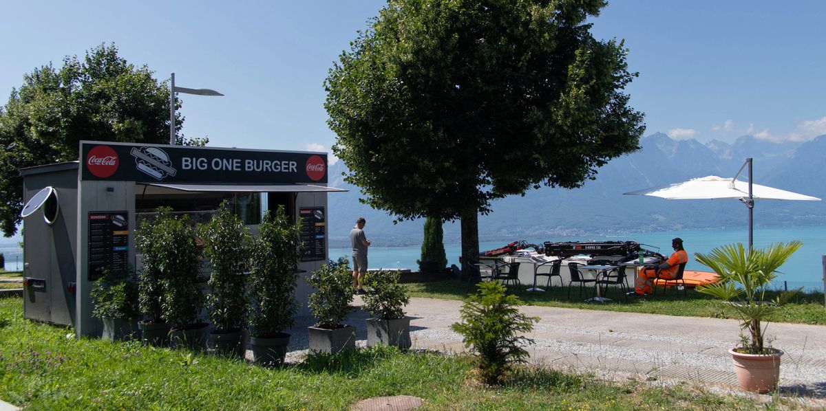 MyVAUD (@myvaud) on Twitter photo Sirotez ou grignotez tout en profitant d'une vue imprenable sur "Ces terrasses confidentielles aux quatre coins du canton". <a href="/LausanneCO/">Lausanne, Capitale Olympique</a> <a href="/montreuxriviera/">Montreux Riviera</a> <a href="/morgestourisme/">I Love Morges</a> #myvaud #VaudPromotion
24heures.ch/vaud-ces-terra… Sirotez ou grignotez tout en profitant d'une vue imprenable sur "Ces terrasses confidentielles aux quatre coins du canton". <a href="/LausanneCO/">Lausanne, Capitale Olympique</a> <a href="/montreuxriviera/">Montreux Riviera</a> <a href="/morgestourisme/">I Love Morges</a> #myvaud #VaudPromotion
24heures.ch/vaud-ces-terra…