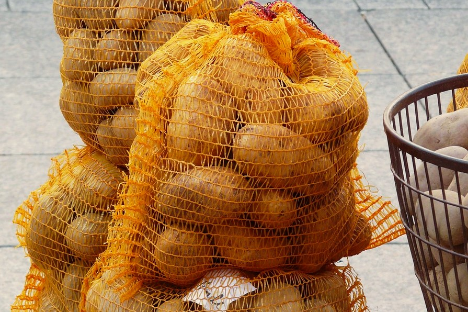 Spanien: Erzeugerpreis für Kartoffeln in fünf Jahren verdoppelt: In Spanien stieg der Kartoffelpreis im Vergleich zu der Vorwoche (die Woche vom 5. bis 11. August) um 1,2 %, so das Ministerium für Landwirtschaft, Fischerei und Lebensmittel (MAPA), das… dlvr.it/TCrH2n