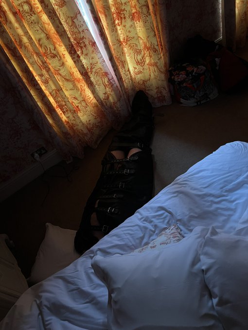 How My cute sub spent the night by My bed at @FemDomRetreats last night&hellip; https://t.co/f2XWRWKMYR<a class="tags" target="_blank" title="On Twitter" href="/?out=eyJ0eXAiOiJKV1QiLCJhbGciOiJIUzUxMiJ9.eyJpYXQiOjE3MjcyNTE5NDgsImlzcyI6InR3cG9ybnN0YXJzLmNvbSIsIm5iZiI6MTcyNzI1MTk0OCwiZXhwIjoxNzU4Nzg3OTQ4LCJyZWRpcmVjdF91cmwiOiJodHRwczovL3R3aXR0ZXIuY29tL0ZlbURvbVJldHJlYXRzIn0.6p8RjUuNqx9SyNbFYAku029kE_-dM4ciSHB6mWB9gc-xIikGh-y5oChrMUprgSmHFh8ptjHvmk_lNtdZdaGfyA">@FemDomRetreats</a><a href="/tag/chorewhore"class="tags"><span>#chorewhore</span></a>