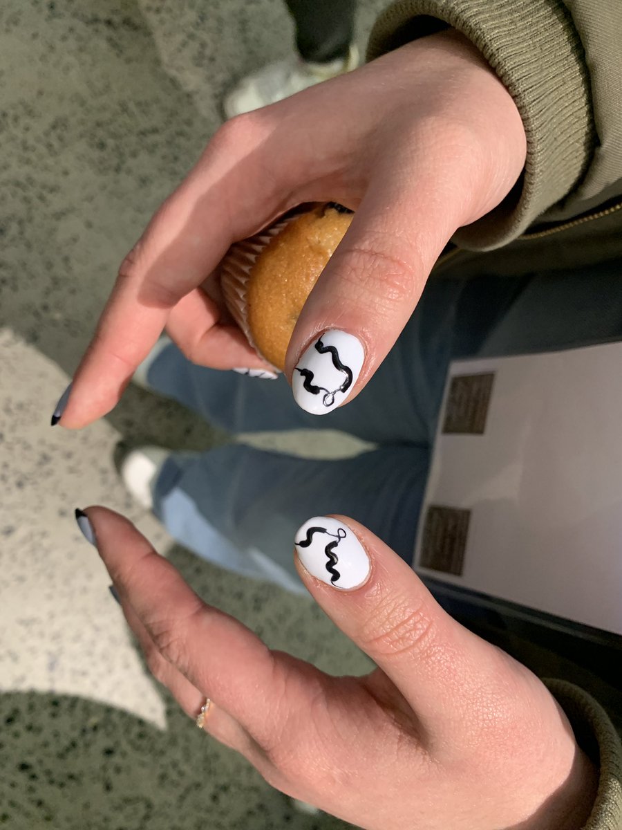 Stuart Batten (@sbattenresearch) on Twitter photo #Crystallography themed nails at the <a href="/Crystal_SCANZ/">SCANZ</a> Australasian Crystallography School, including diffraction patterns and …. left and right handed helices (geddit?)! #ozchem #AuXtlSchool #BraggYourPattern #Crystallography themed nails at the <a href="/Crystal_SCANZ/">SCANZ</a> Australasian Crystallography School, including diffraction patterns and …. left and right handed helices (geddit?)! #ozchem #AuXtlSchool #BraggYourPattern