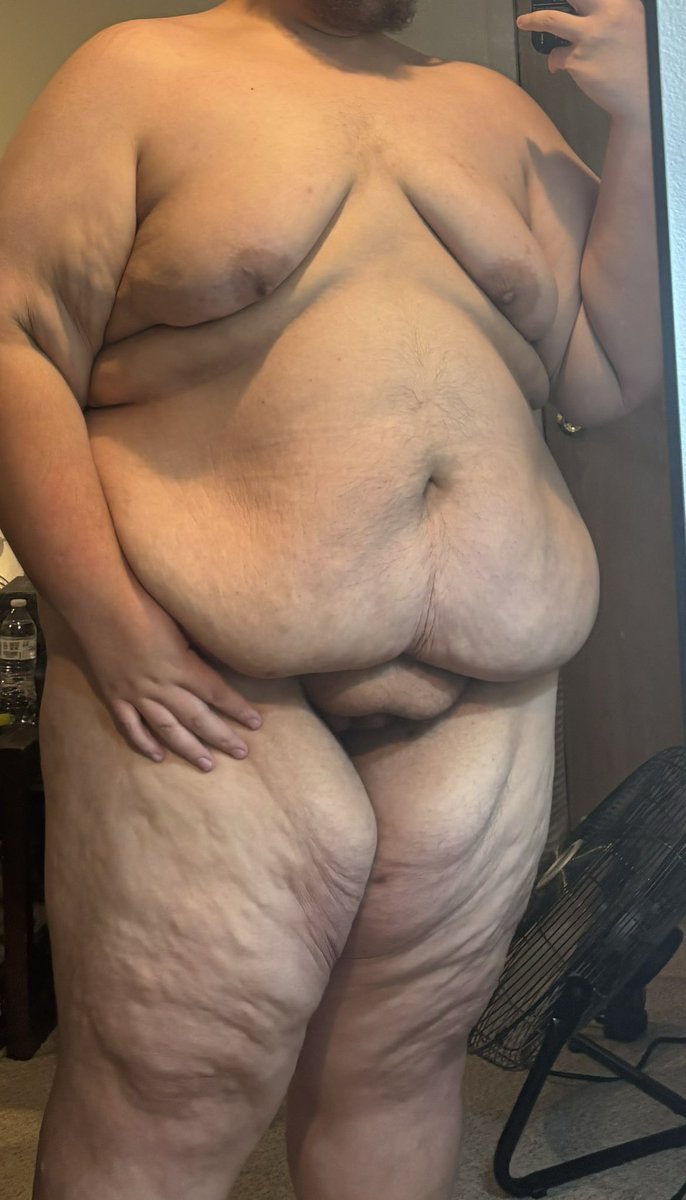 squishysofty's tweet photo. taking full mirror pics is fun, we should take some together;) #nsfw #chubby #pnw https://t.co/HU0QhLww1e
