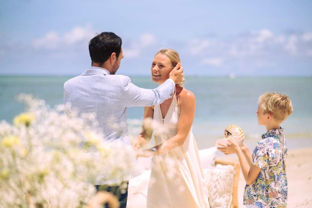 beachtag's tweet photo. 💍The Art of Beautiful - Beachcomber Weddings!!

Welcome to the Beachcomber haven, where the beauty of the place inspires the beauty of the heart. https://t.co/XGJr7g9DJN