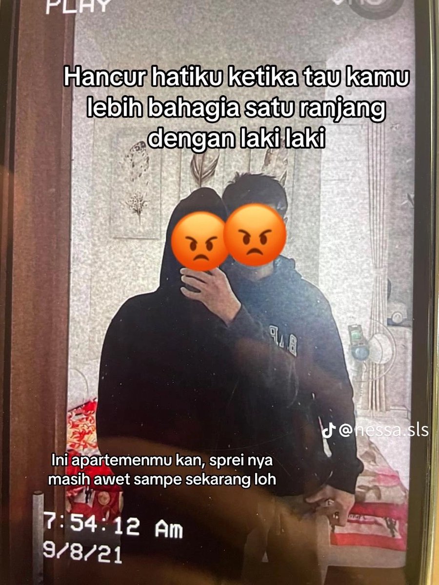 aphrodinate's tweet image. warga Twitter X yg sangat menyalaa🔥🔥bantu ramein masalah temen gue dong

Jadi temen gue ditipu sama b0ti problematik, selama ini dia nikah ternyata suami ini gay dan bahkan sampe 3some sama pacarnya yg sesama lakik, ini orang nikah cuman DEMI STATUS doang.