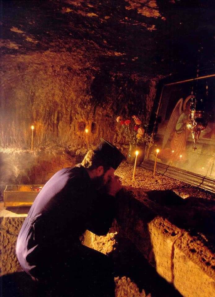 the__Orthodox's tweet photo. لم يُخطئ أحد كما أخطأت أنا الشّقي يا يسوع الحنون، لكنّي أجثو الآن لكَ طالباً إليك أن تخلّصني وتمنحني ميراث الحياة الخالدة. https://t.co/4hJi5Y7R0N