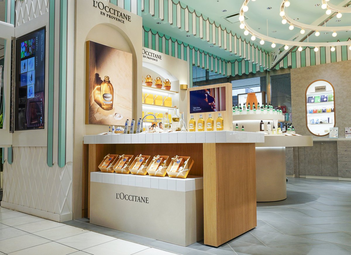 loccitane_jp's tweet image. L’OCCITANE with MINGYU新キャンペーン #TakeTimeForYourself POP UPが開催中。

洗いながら保湿ができる、ロクシタンの隠れた名品 #アーモンドシャワーオイル をお試しください。

先着数量限定購入特典も！

詳細をチェック▼
bit.ly/3B2DFNl

#洗うオイル
#MINGYU
#loccitane
#ロクシタン