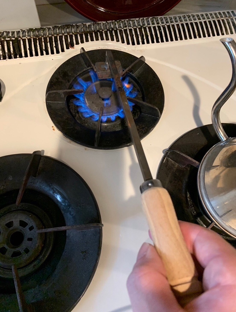 karakure_2024's tweet image. メニュー班による試作品の会議と、試作品の製作が行われました
本番に向けて、試行錯誤を重ねながら製作を進めています！！
#カフェからくれない
#京都文教大学
#Kbu
#近江勧学館