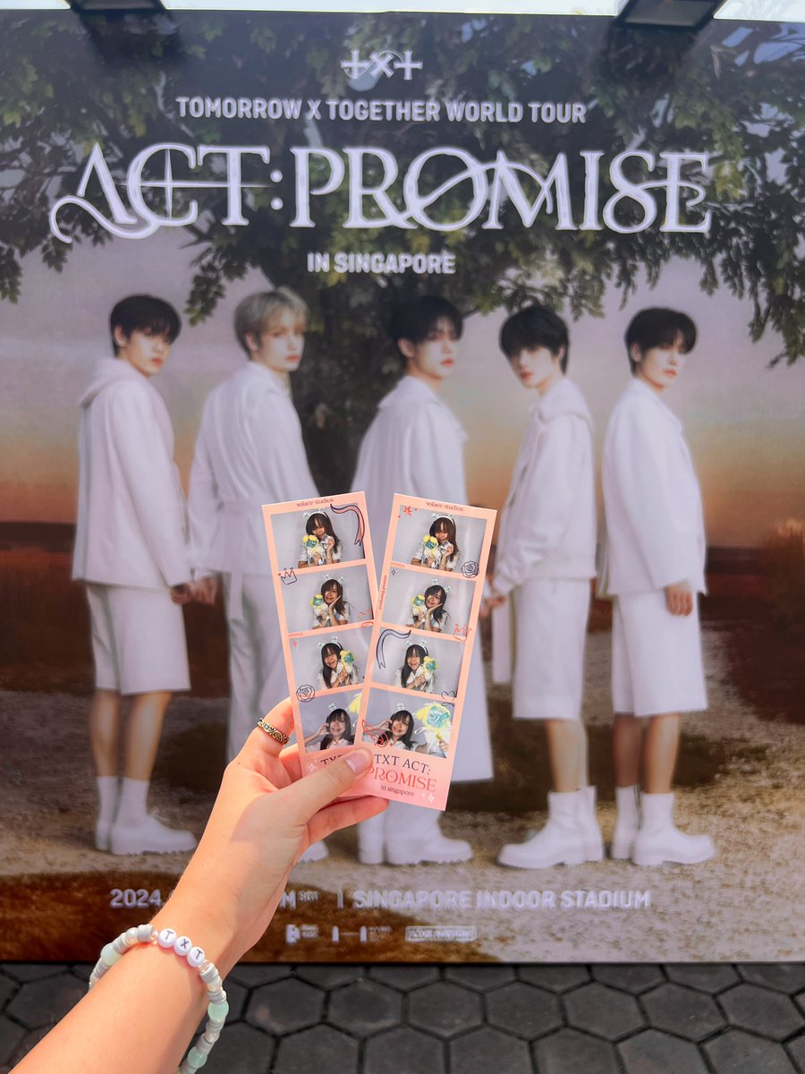 kaymyday's tweet photo. Popped by Kallang wave for @starlit_odyssey โs txt photobooth event๐ definitely check out the cute frame optionsโจ
#TOMORROW_X_TOGETHER #everlastingpromise #starlit_odysseysg
#TXTinSG #TXT_IN_Singapore https://t.co/o6VmeBUlaR