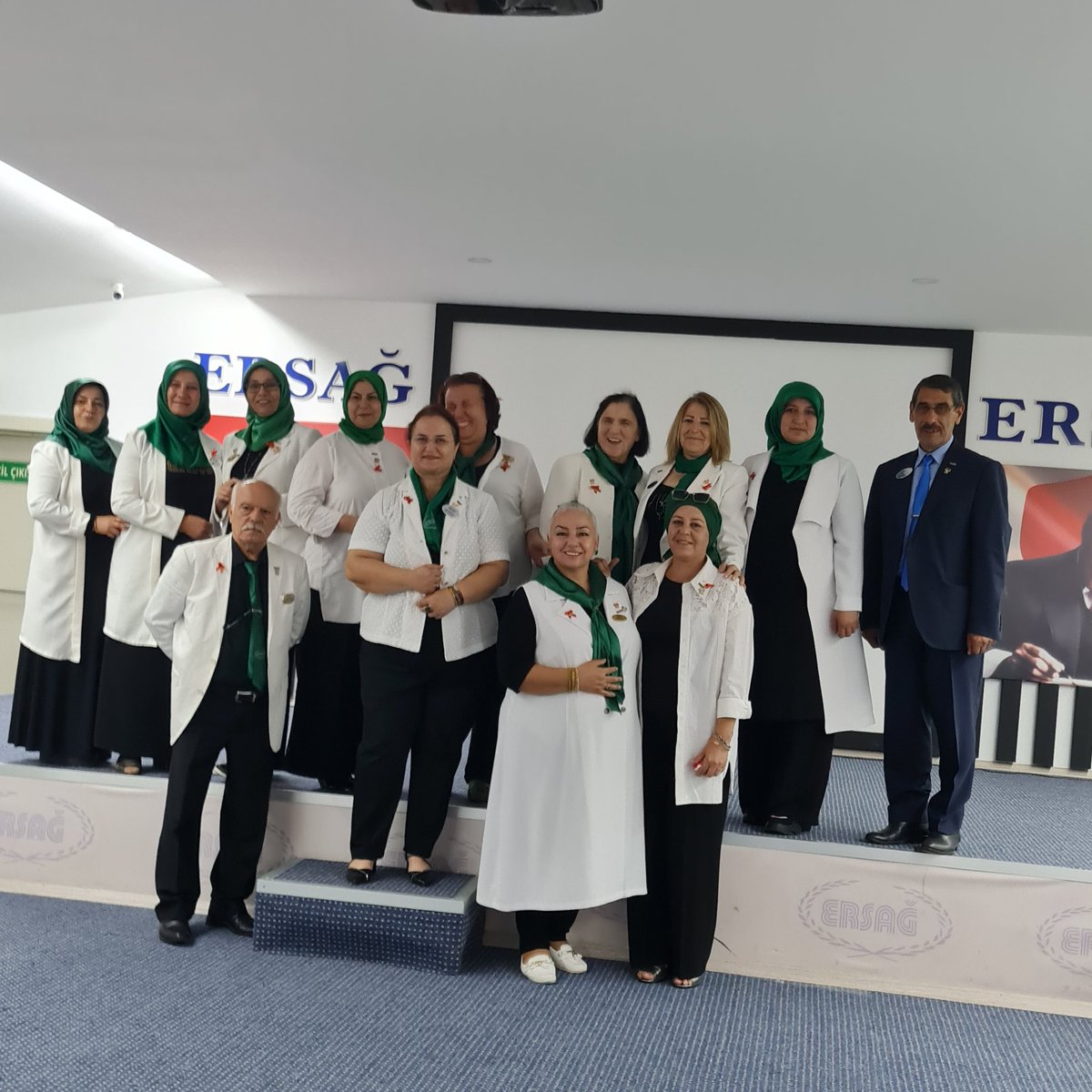 AĞUSTOS AYINDA 5 YENİ ÜYE YAPAN MÜDÜRLERİM 
Elif Gülseven,Yaşar Önal,Ali İhsan Kuruoğlu,Zuhal Saatçi, Arife Yılmaz,Betül Kahraman, Aynur Şen,Neziha Günkaya, Hatice Ada,Sakine Üzüm,Gülizar İzci,Fatma Burkan,Selda Yılmaz, Firdevs Kıran
Müdürlerimi yürekten tebrik ediyorum. HARİKA