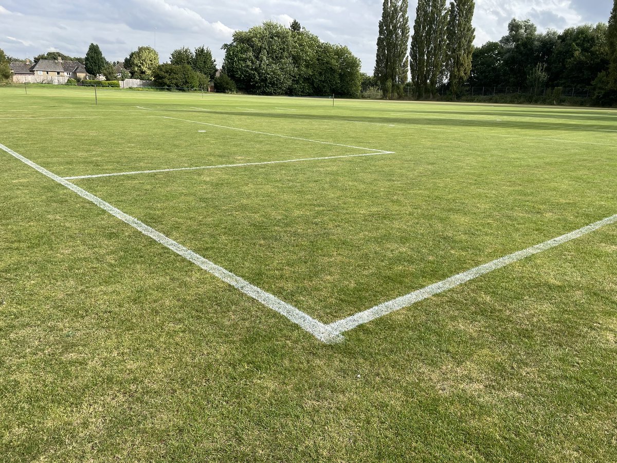 CheneyFC's tweet image. Home pitches mowed, marked and ready to go for another season, which will see our new U9 &amp;amp; U13 Girls teams start their footballing journey and the new U7 Boys.

Saturday morning here we come ! ⚽️⚽️⚽️
