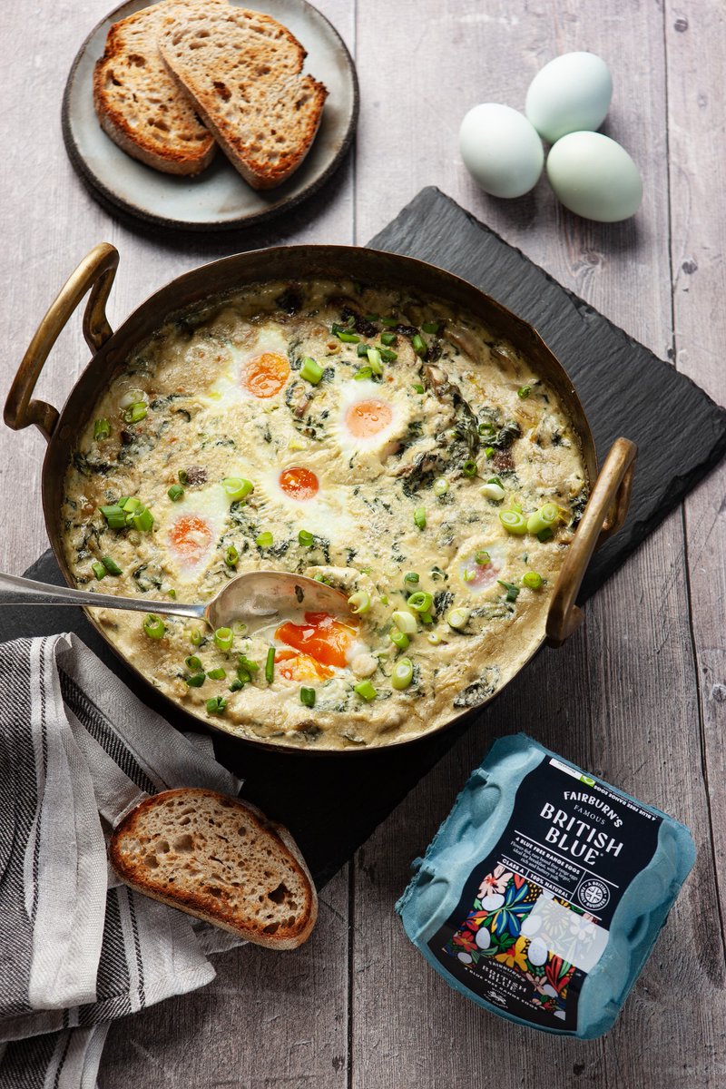 🍴BAKED EGG, SPINACH &amp; MUSHROOM FONDUE 🍴

If you’re looking for a meal to impress, this is the one you need. Creamy, rich and cheesey fondue studded with baked-to-perfection British Blue Eggs. Tear off a piece of your best sourdough and tuck in!

fairburnseggs.co.uk/our-recipes/di…