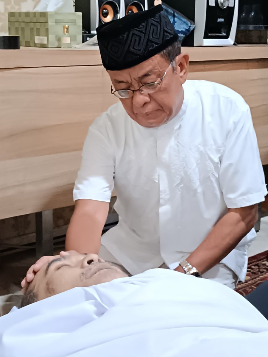 msaid_didu's tweet photo. Selamat jalan Pak @FaisalBasri.
Alfatihah https://t.co/nKoQQD2W6r