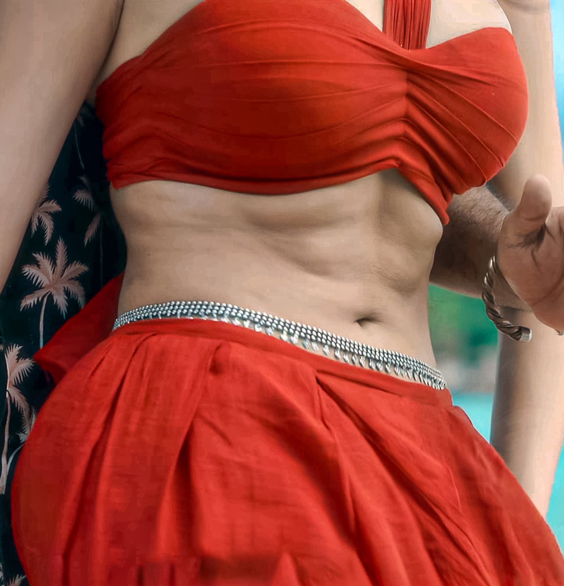 UHD HUNTER tweet media