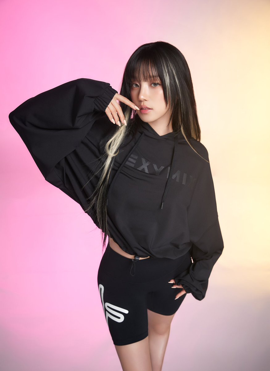 official_i_dle's tweet photo. #YUQI x #XEXYMIX

#여자아이들 #GIDLE 
#우기 https://t.co/wfTtdmXNm6