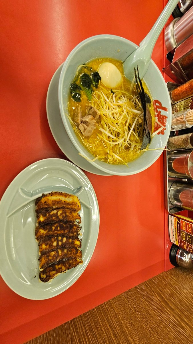 皆さんこんにちわ～😊
久々の山岡家今日は講習があって釧路店です😁