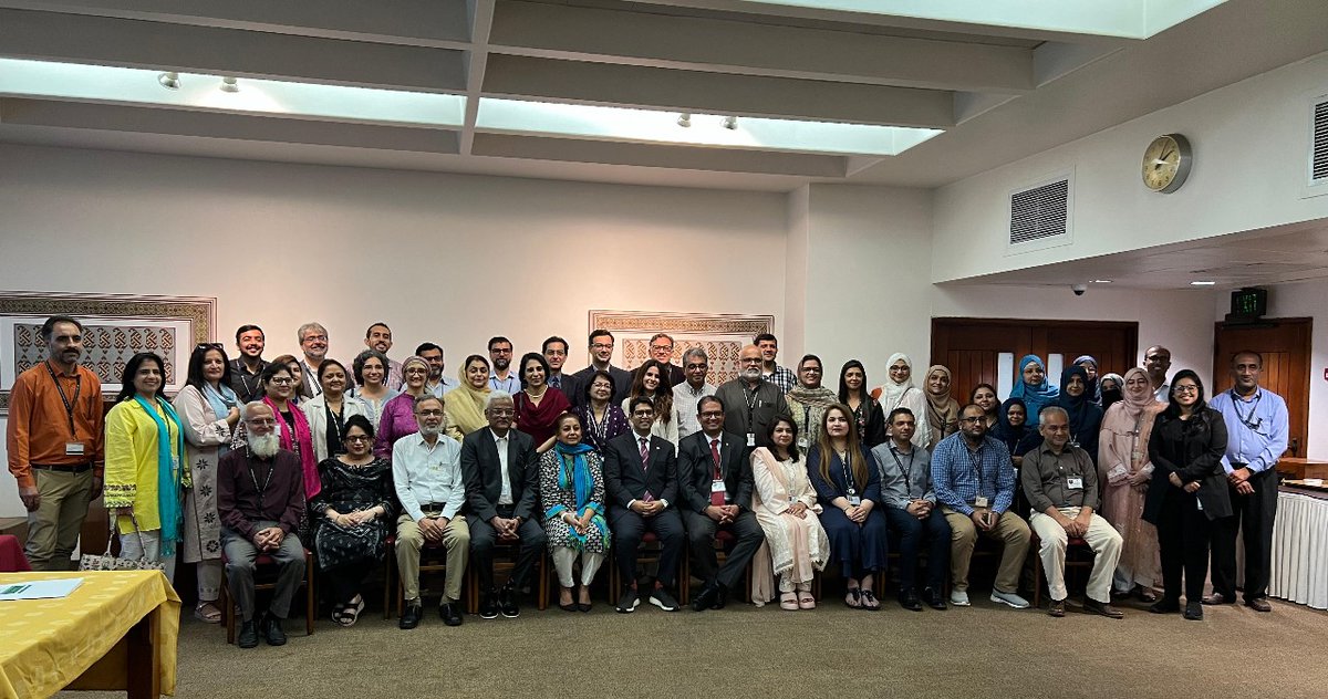 Super big thanku to our amazing research thesis supervisors; u are an integral pillar of our educational journey! We appreciate u &amp; celebrate the mentorship, wisdom, and support u provide to graduate students. Together we're shaping the future of the next generation of learners!