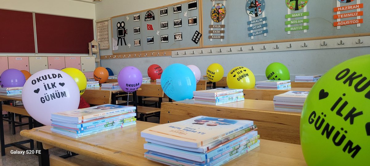 El birliği ile sınıflarımızın hazırlığını yapıyoruz. Biz hazırız, öğrencilerimizi bekliyoruz...
<a href="/tcmeb/">Millî Eğitim Bakanlığı</a> 
<a href="/MersinMEM/">Mersin İl Millî Eğitim Müdürlüğü</a> 
<a href="/fazilet_durmus/">Fazilet Öğretmen 🇹🇷</a> 
<a href="/mut_mem/">Mut İlçe MEM</a> 
<a href="/erddlk33/">Erdal DÖLEK 🇹🇷</a>