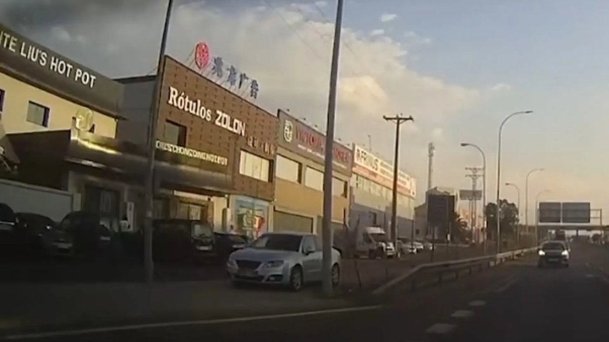 El caso de un radar móvil limitado a 90 km/h en la A-42 que ha indignado a los conductores en las redes dlvr.it/TCrZSG