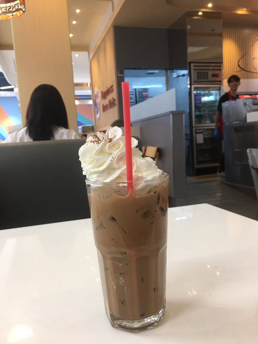 ไอ่แว่นนนน tweet media