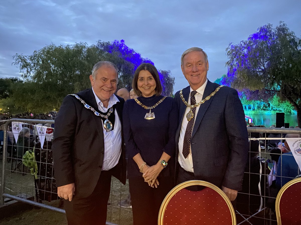 At 1812 night. Superb evening