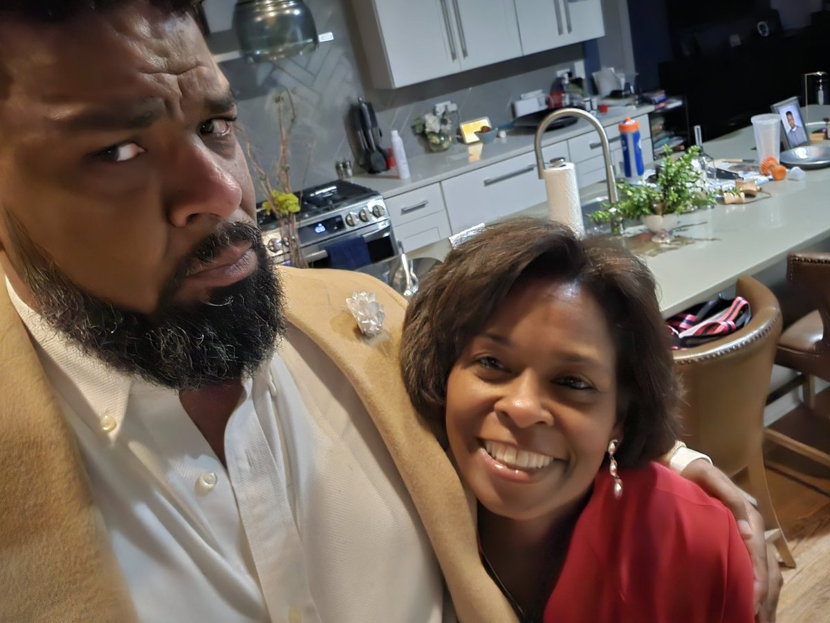 Jay Young tweet media