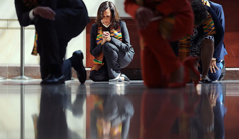 erjohnjordan's tweet image. Remember that Camel-a bowed to a drug-addled, woman-assaulting counterfeiter.  #tcnt