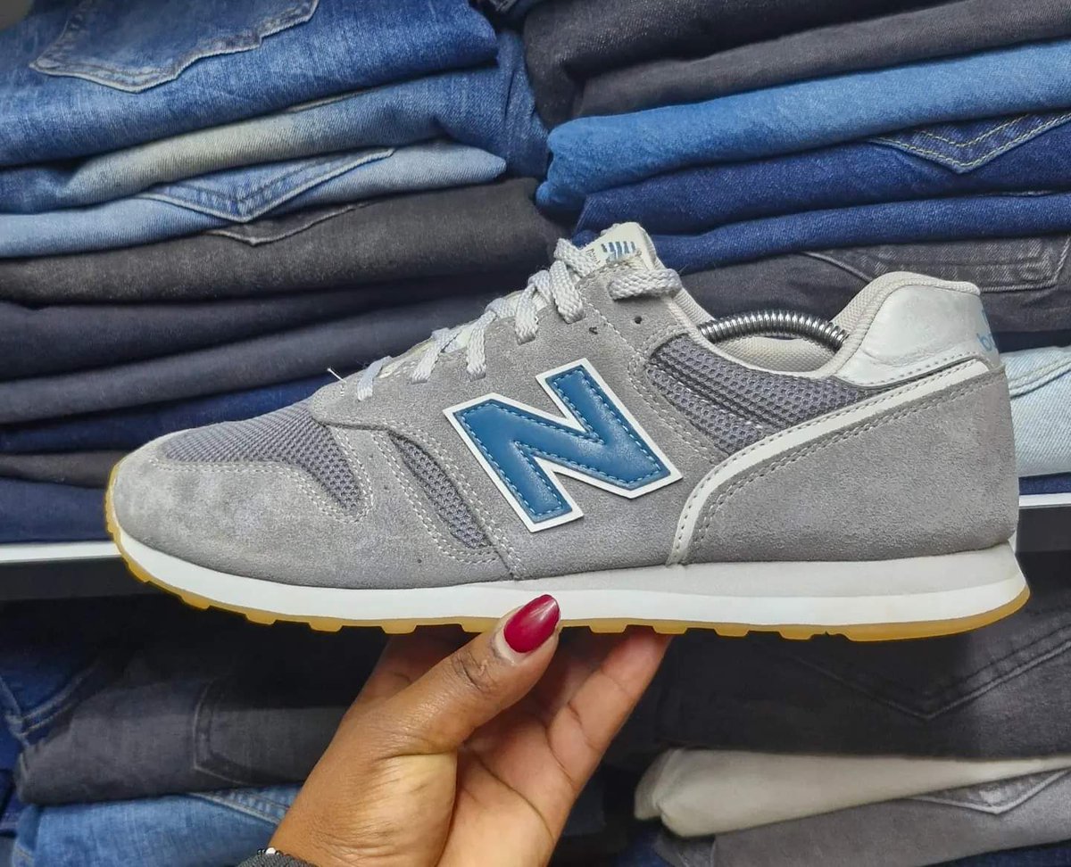 CladKali's tweet photo. New Stock
New Balance 574 UK No 9.5/44 
New Balance 220 UK No 7.5/41
New Balance 373 UK No 10/44.5
Adidas Gazelle UK No 9/43.5

Price: Kes 3800
Call/DM 0725323157 https://t.co/FfSW31TvdJ