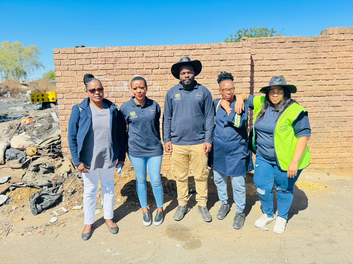 SthembeloMajola's tweet image. ActionSA EiSD Committee together with Ward Committee Member invited Joburg EISD Chairperson to ward 124 in Southdale where criminals have converted an open space to a crime zone, yesterday a body was found in this open space.