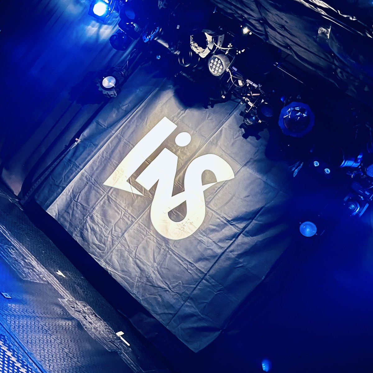 giantpanda99's tweet photo. LiVS定期公演 season3《初日》 https://t.co/qiDedaZWpX