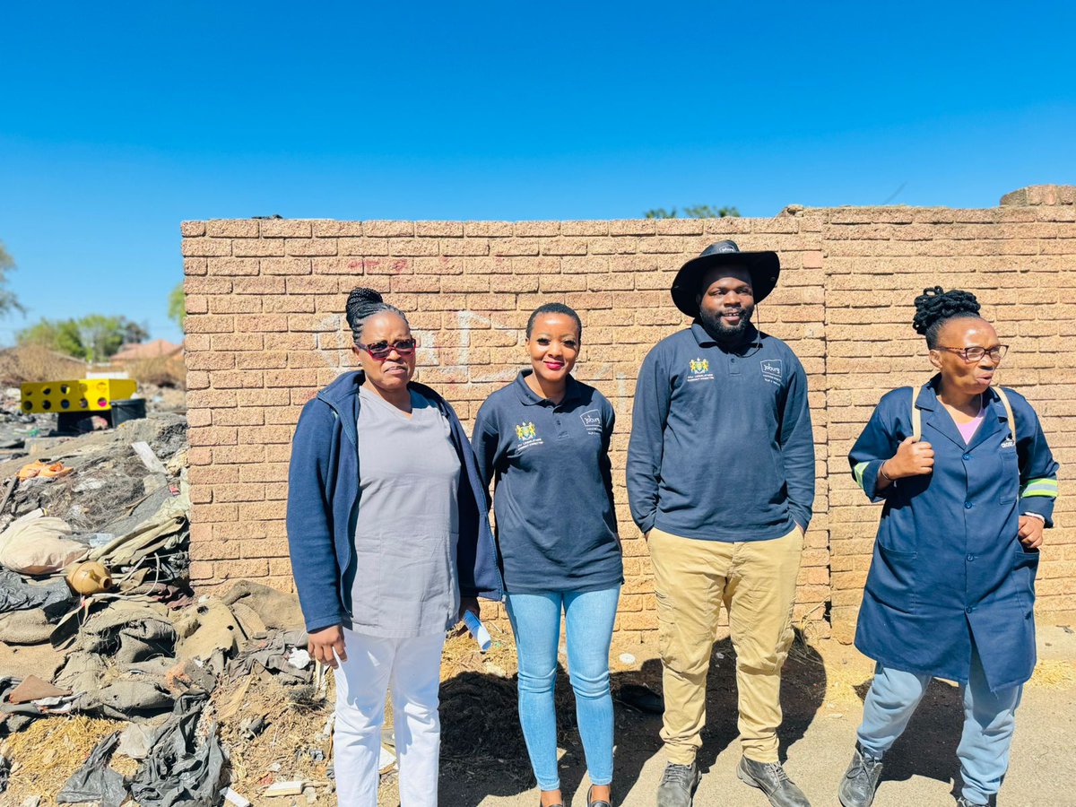 SthembeloMajola's tweet image. ActionSA EiSD Committee together with Ward Committee Member invited Joburg EISD Chairperson to ward 124 in Southdale where criminals have converted an open space to a crime zone, yesterday a body was found in this open space.