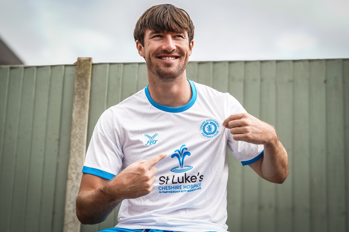 ItsPaulOrNothin's tweet image. I could only dream when I started messing about making kits for @FootballManager saves that it would ever one day be reality, but here we are! Absolute honour and privilege to have designed these 3 kits, it's surreal seeing people wearing something I made! ❤️ #FM24 #CreweAlex