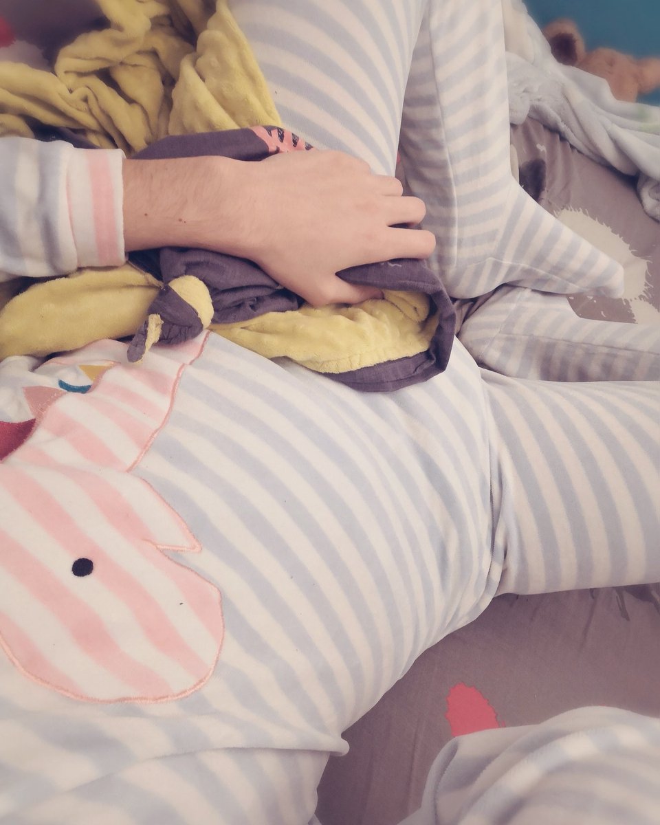 ☁️ lil code 🍼 (@abdl_code) on Twitter photo 