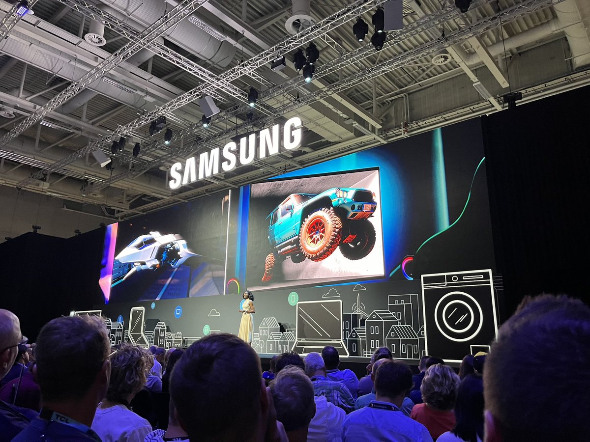 The idea you just cannot kill. 3D is back with a Samsung 37” gaming monitor at IFA. #IFA2024